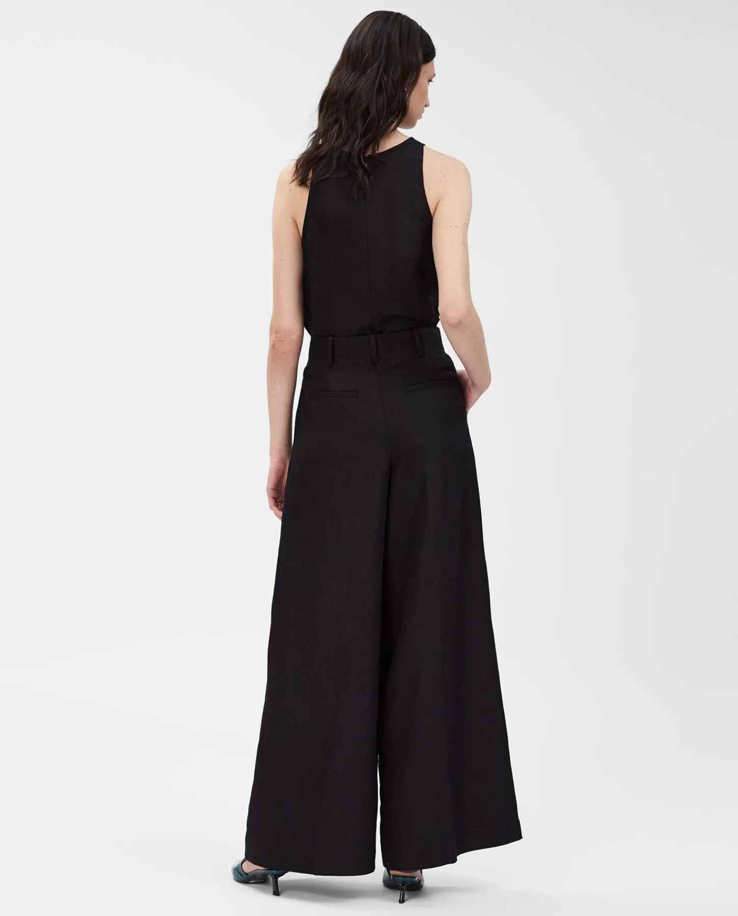New Piera Hose Anzüge