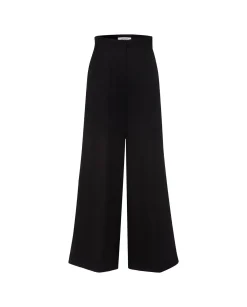 New Piera Hose Anzüge